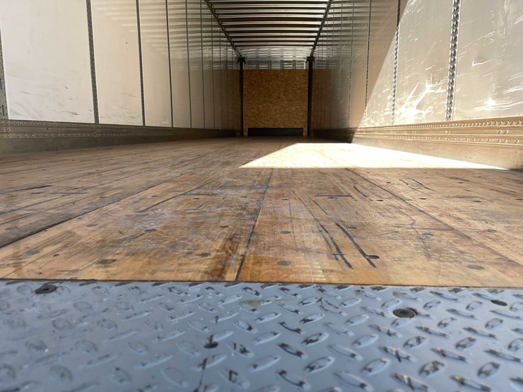 2022-stoughton-trailer-image-32