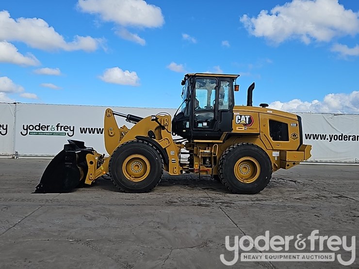 2026-caterpillar-930-image-3