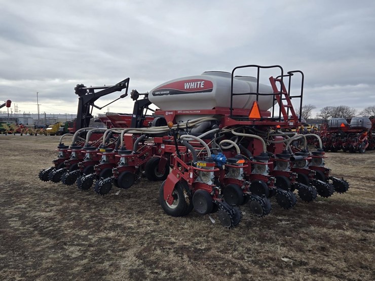 2006-white-8516-image-7