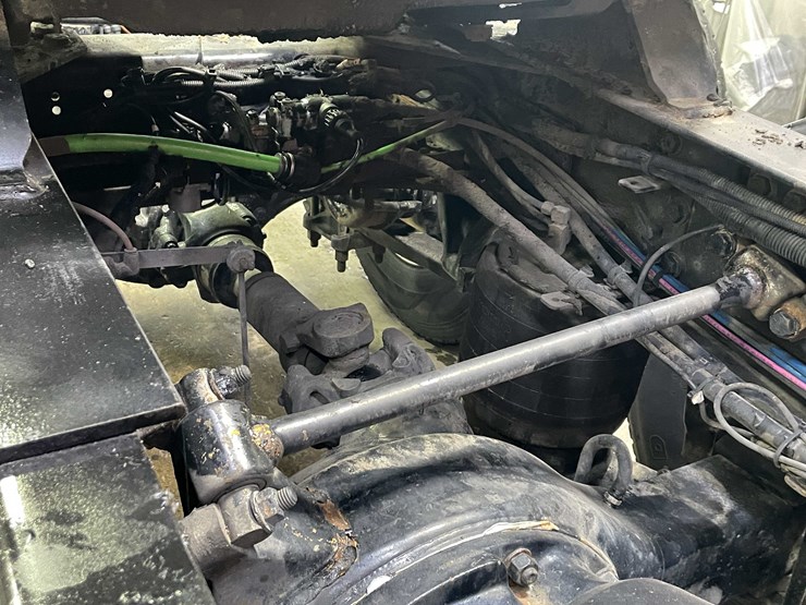 #6227-•-2018-freightliner-cascadia-day-cab-semi-truck-(title-in-delay)-image-38