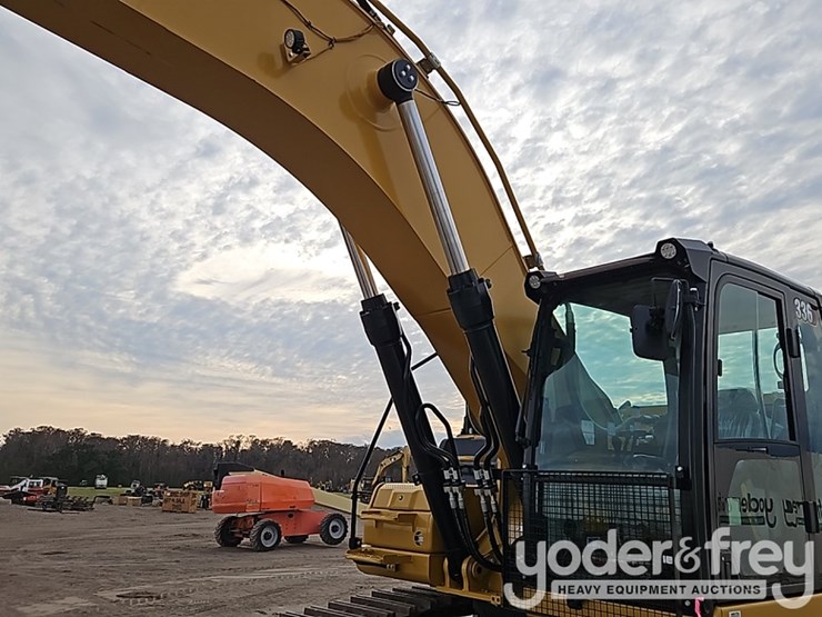 2023-caterpillar-336-image-21