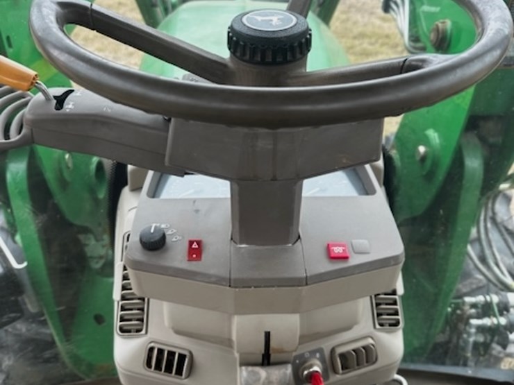 john-deere-7330-image-22
