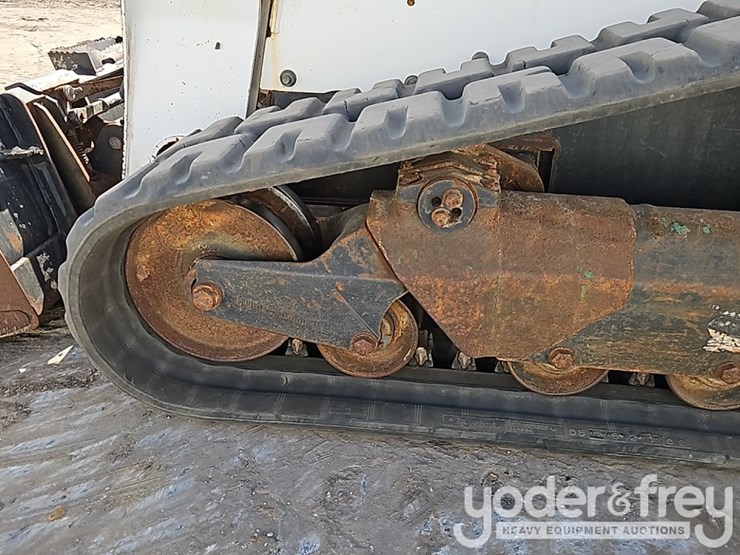 2019-bobcat-t870-image-18