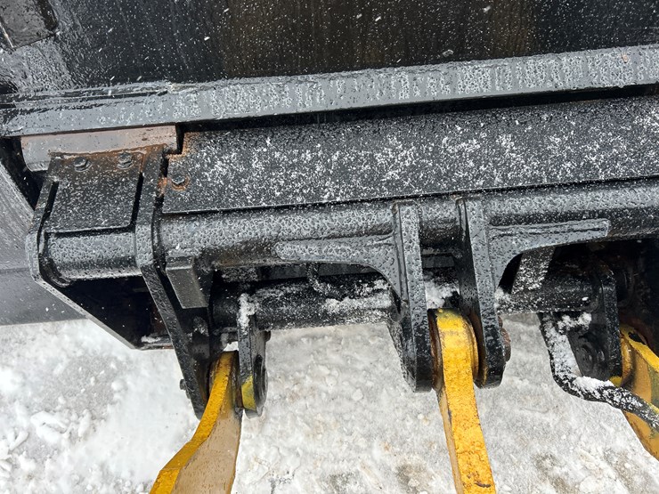 caterpillar-903d-image-14