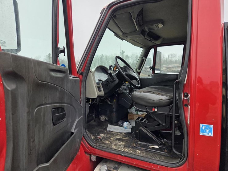 2013-international-durastar-4300-image-73