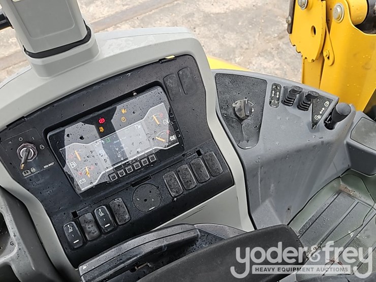 2023-caterpillar-420-xe-image-23