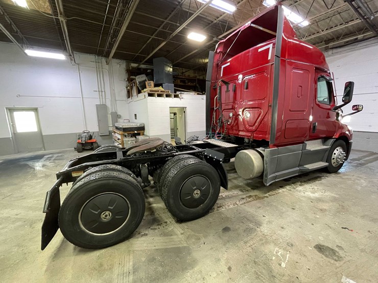 #6226-•-2021-freightliner-cascadia-semi-truck-(title-in-delay)-image-5