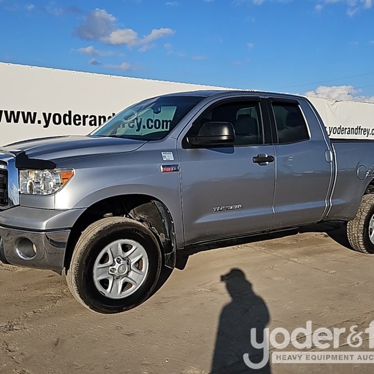 2013 TOYOTA TUNDRA