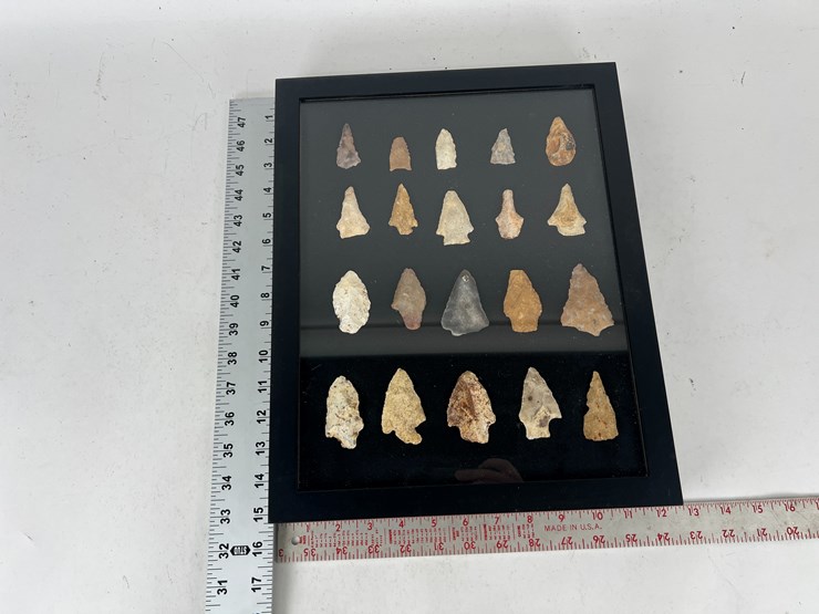 #85-•-#5060-•-(20)-frame-native-american-artifacts-from-the-deep-south-image-2