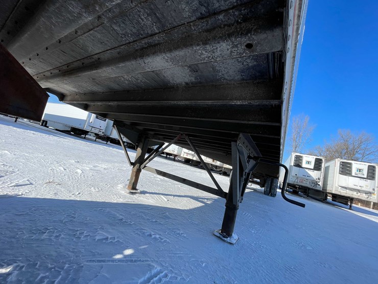 2023-stoughton-trailer-image-16