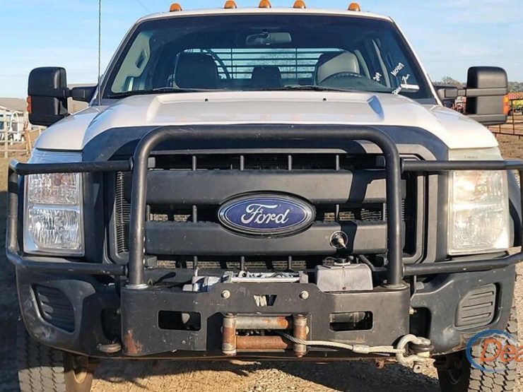 2015-ford-f550-image-2