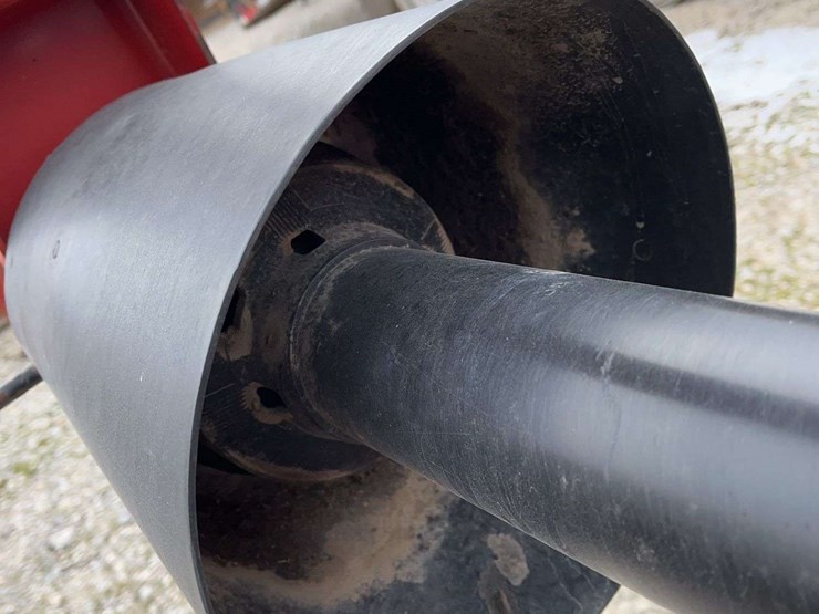 new-holland-1431-image-14