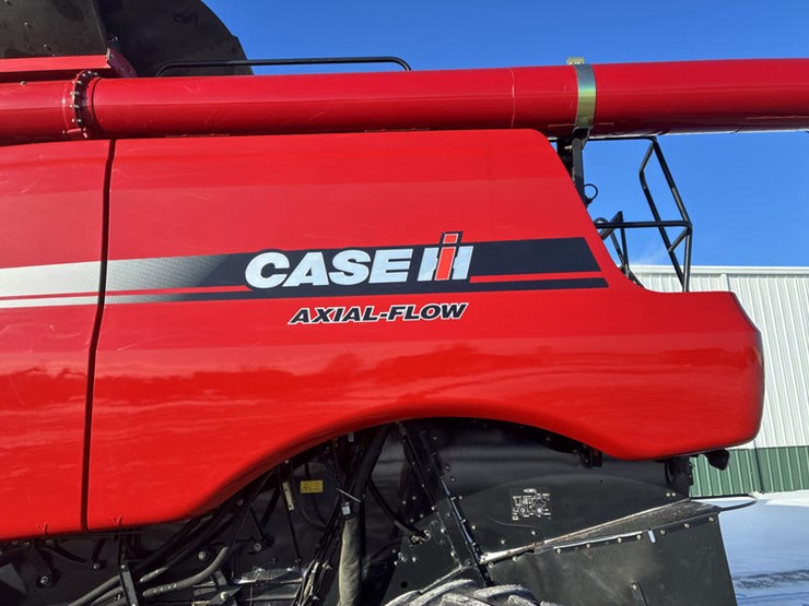 2010-case-ih-6088-image-21
