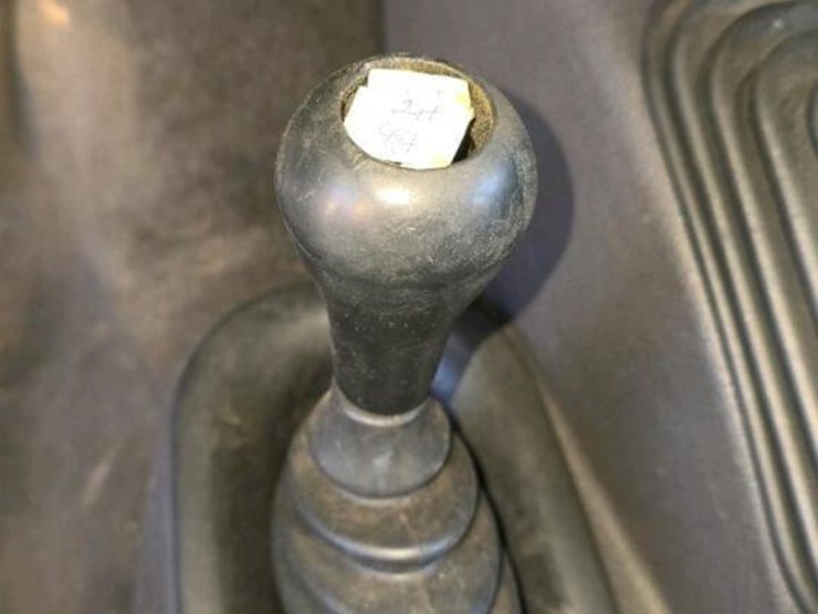 2001-dodge-4wd-flatbed-truck,-s/n-3b7kf26631m286813:-5.9l-diesel,-5-sp.,-tool-box,-5th-wheel-hitch,-odometer-shows-288k-mi.-image-19