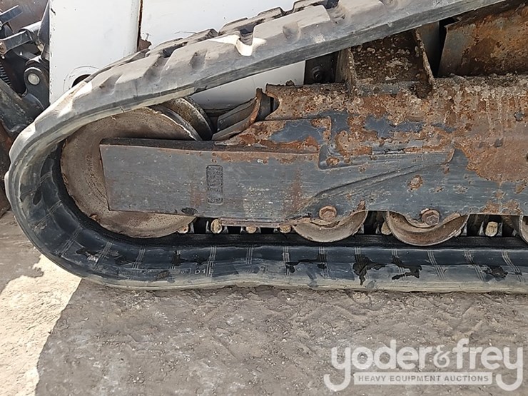 2022-bobcat-t76-image-17