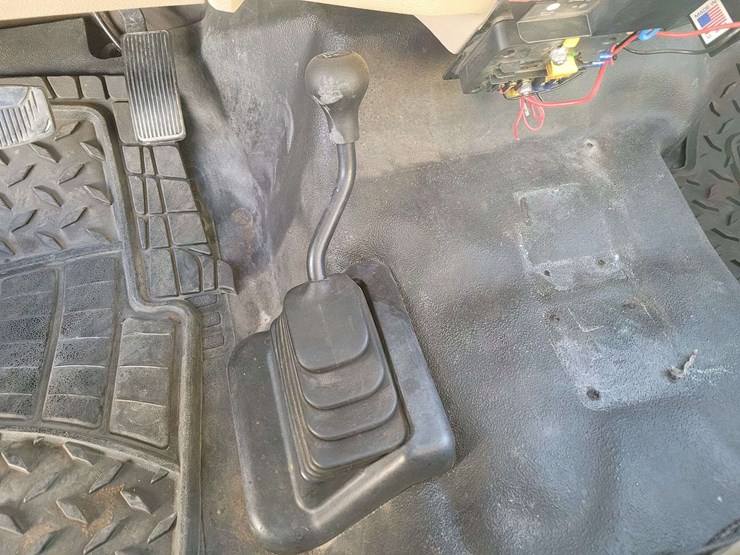 2010-ford-f350-image-11