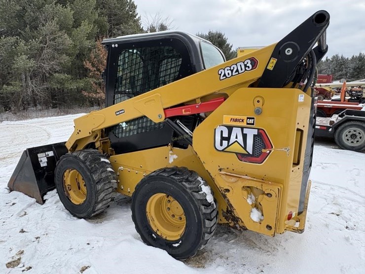 2023-caterpillar-262d3-image-4