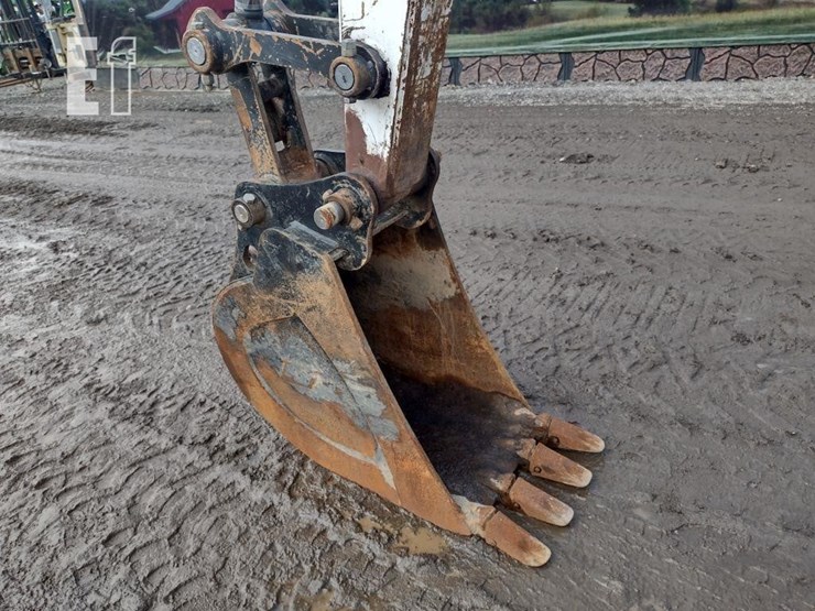 2014-bobcat-e85-image-18