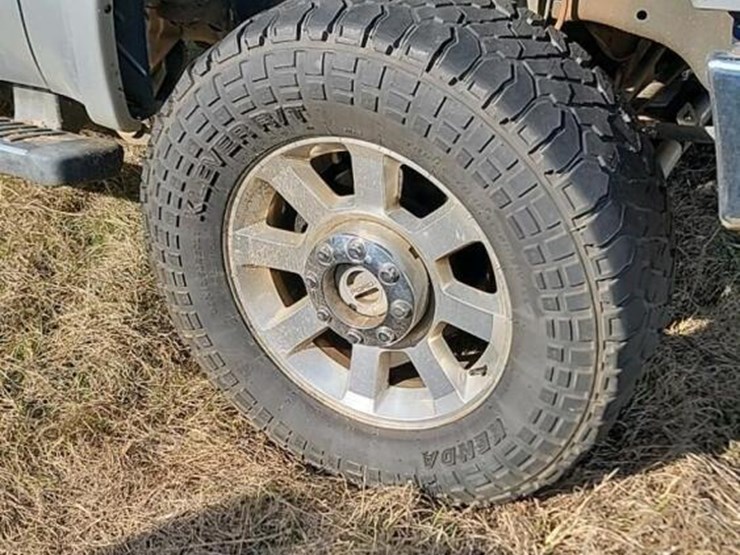 2010-ford-f250-image-3