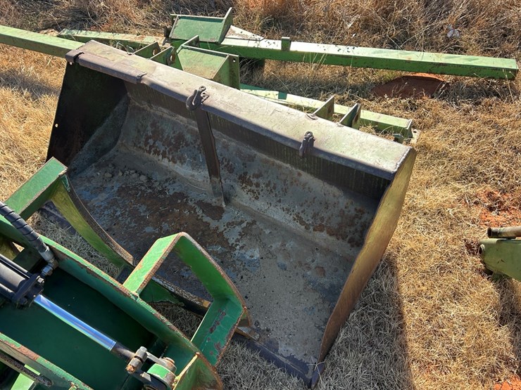 john-deere-148-image-7