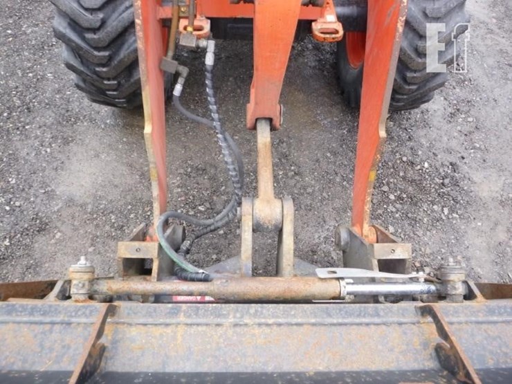 2019-kubota-r430-image-13