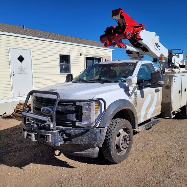 2019 FORD F550