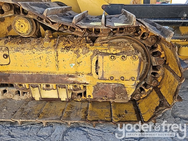 2023-caterpillar-d4-image-12