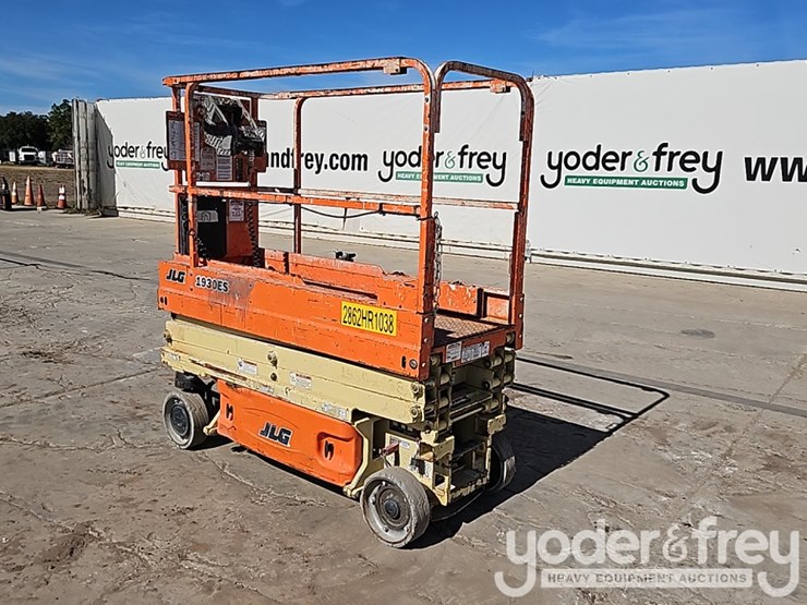 2017-jlg-1930es-image-3