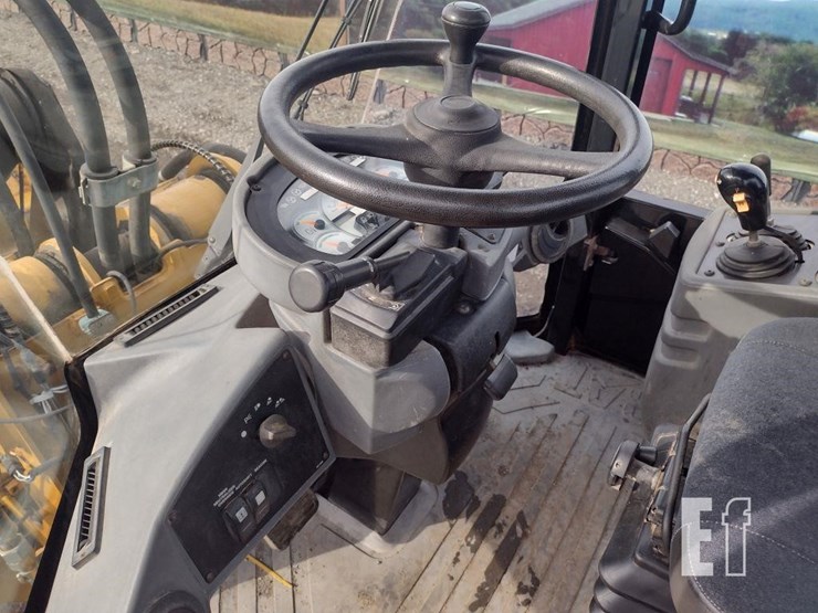 2006-caterpillar-930g-image-13