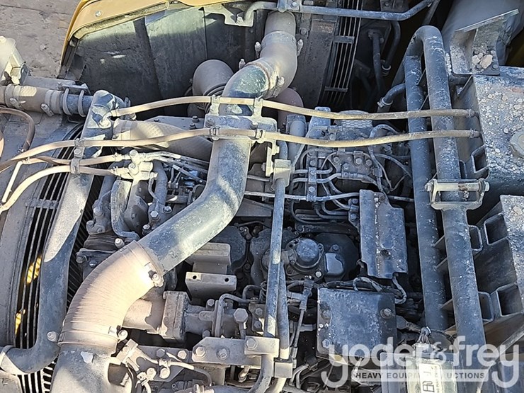 2015-komatsu-hm400-image-25