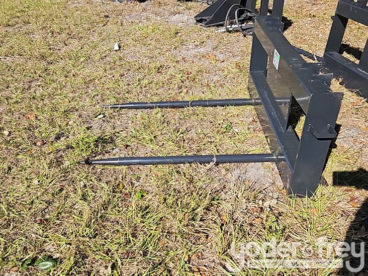unused-jct-bale-spear-to-suit-skidsteer-image-1