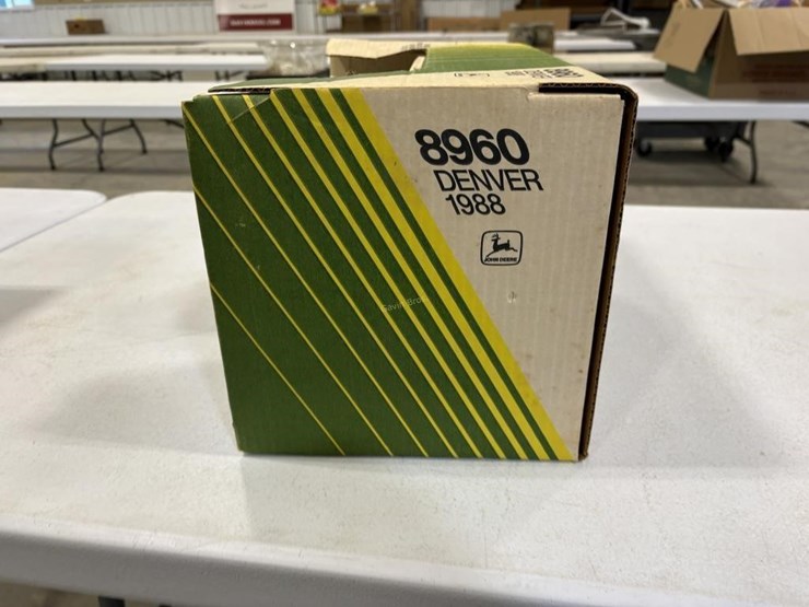 1988-john-deere-8960-image-2