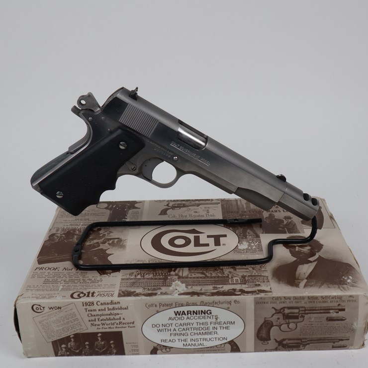 #74 • #1226 • Colt Government Model Delta Elite Semi-Automatic Pistol, 10 mm,