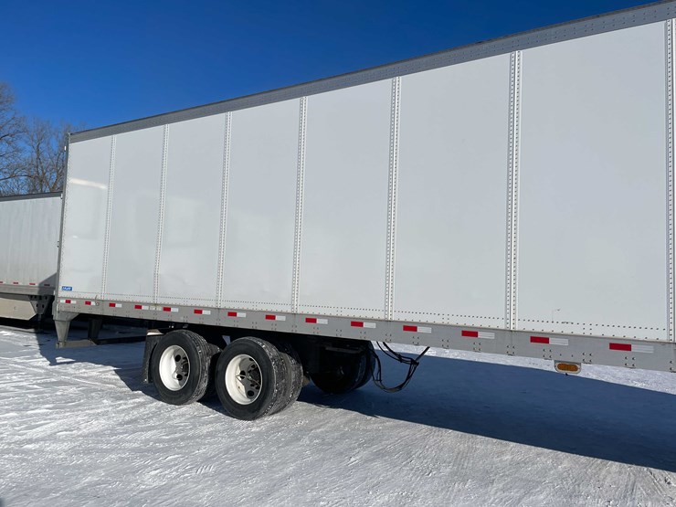 2023-stoughton-trailer-image-4