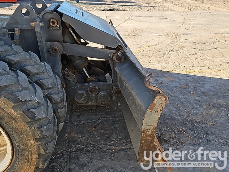 2016-volvo-ew180e-image-10