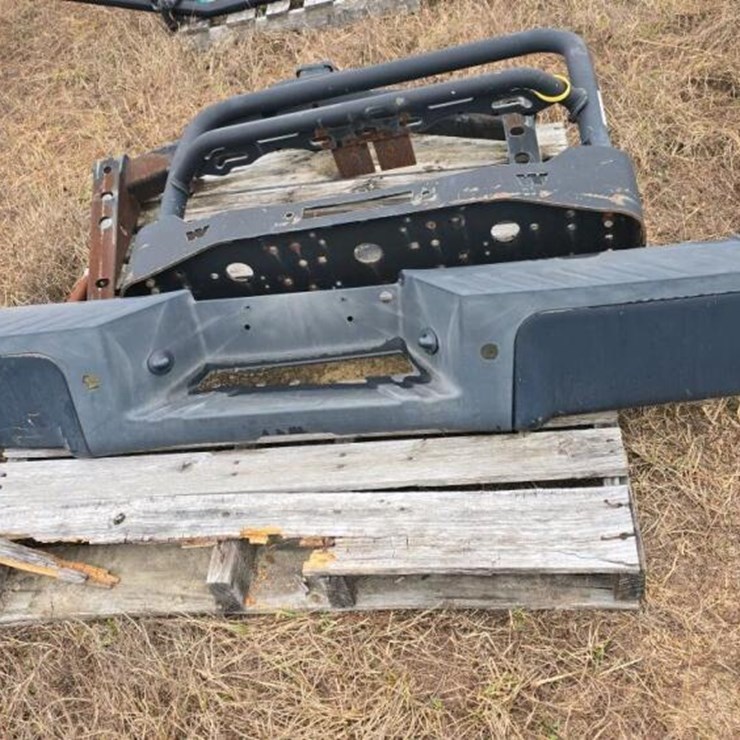 WESSIN BRUSH GUARD W/ WINCH MOUNT AND REAR HITCH MOUNT W/ BUMPER