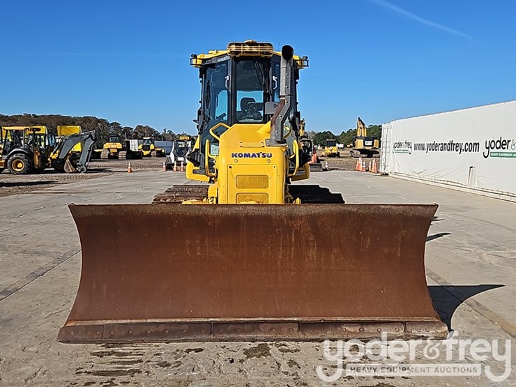 2021-komatsu-d51px-24-image-16