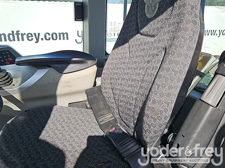 2017-case-621g-image-27