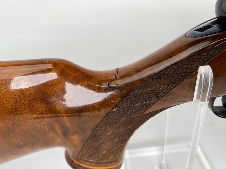 #64-•-#1372-•-weatherby-mark-v-deluxe-varmintmaster-bolt-action-rifle-224-magnum,-image-10