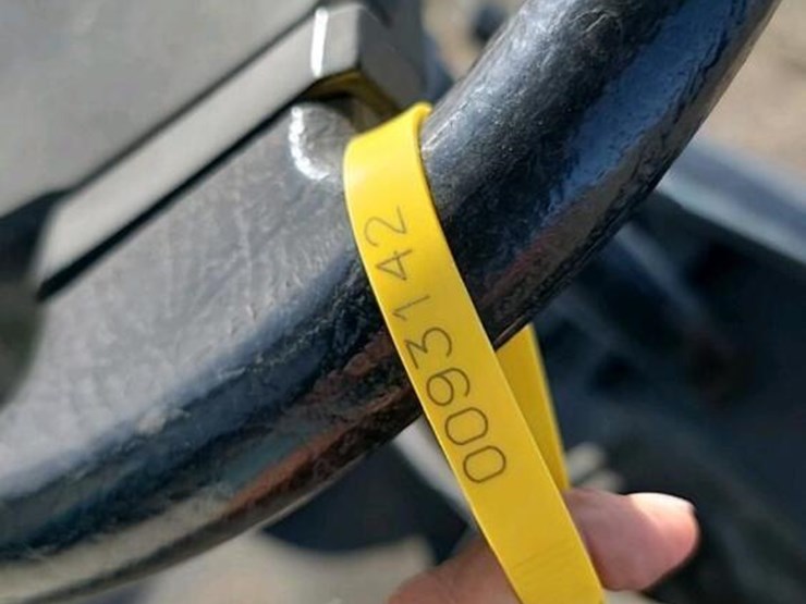 columbia-parcar-electric-cart:-36-volt,-charger-image-12