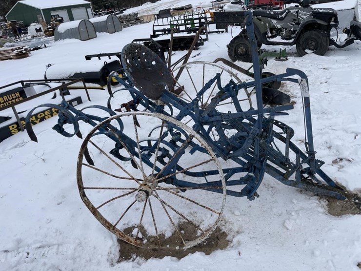 horse-drawn-cultivator-image-4