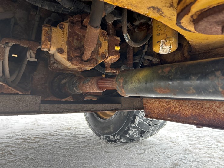 caterpillar-903d-image-32