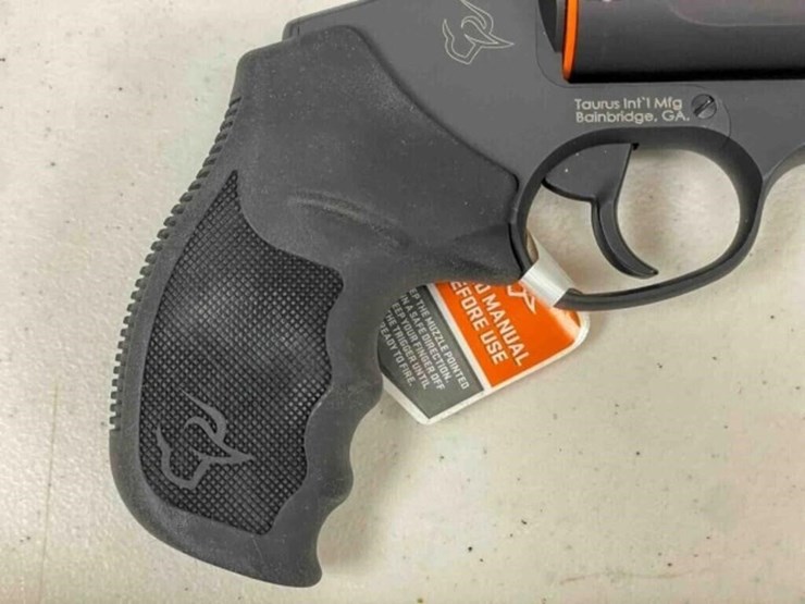 taurus-revolver-image-2