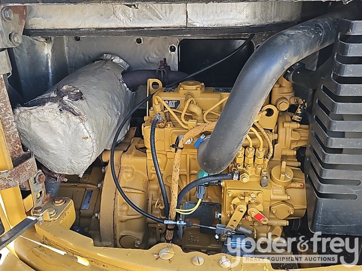 2015-caterpillar-303e-cr-image-30