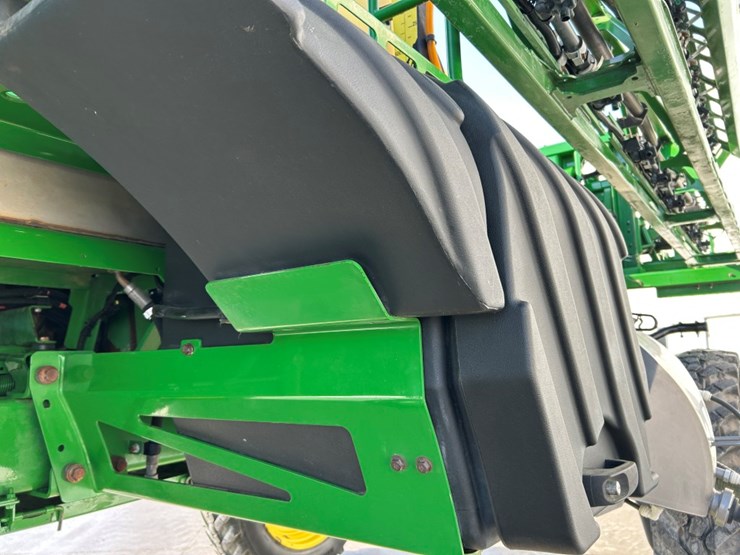 2015-john-deere-r4030-image-85