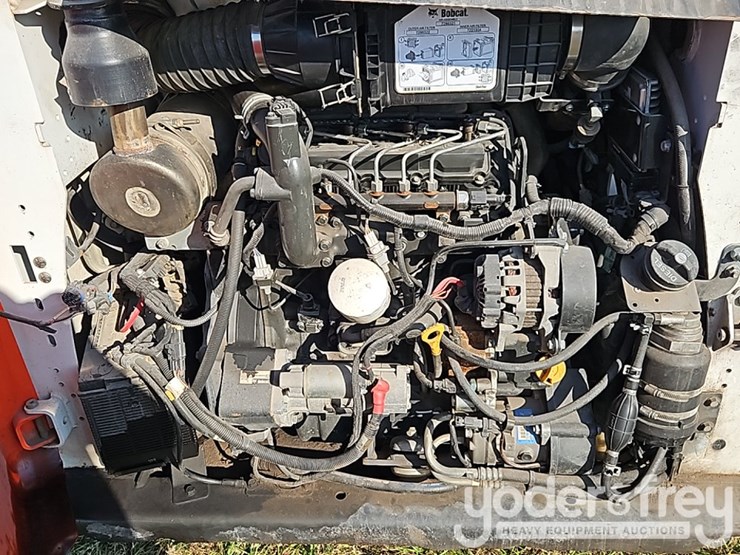 2019-bobcat-t595-image-16