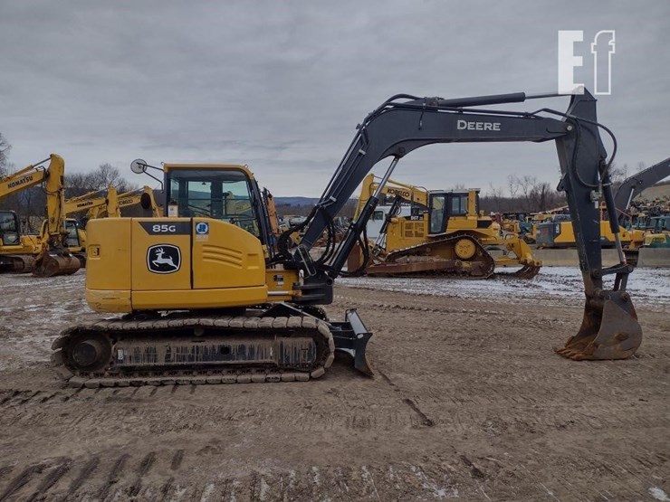 2021-deere-85g-image-3