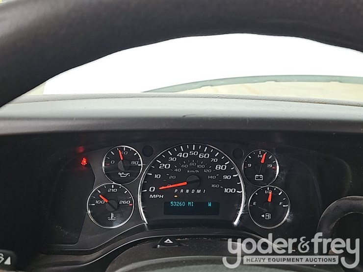 2019-chevrolet-3500-image-36