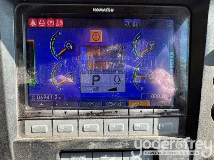 2018-komatsu-d61px-24-image-15