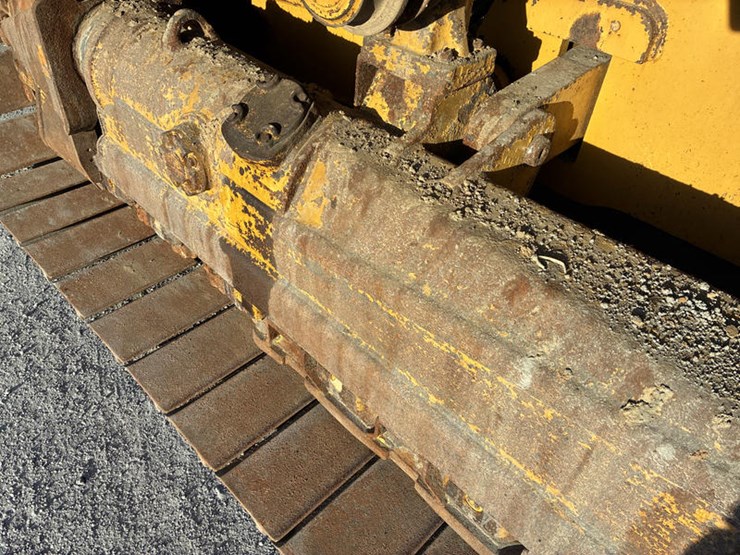 2016-caterpillar-d6n-lgp-image-50